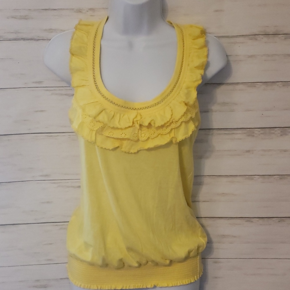 Tank with ruffles